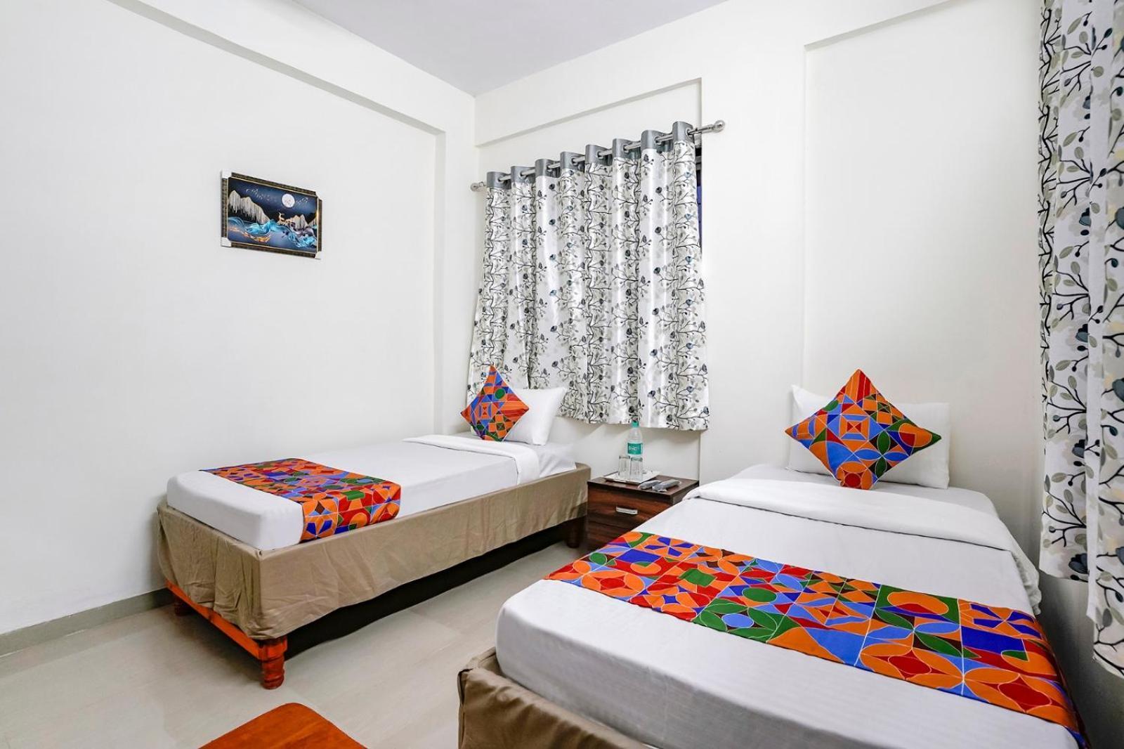 Hotel Comfort Caves ナーシク エクステリア 写真